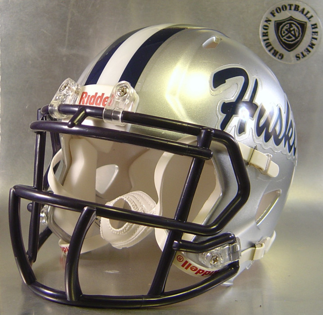 Dieruff Huskies HS  2011 navy mask (PA)